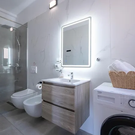 Saraci - Premium Seaview With Private Parking *