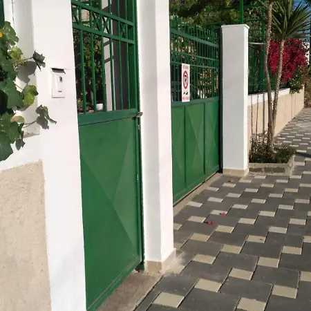 Apartment Saraci - Premium Seaview With Private Parking *